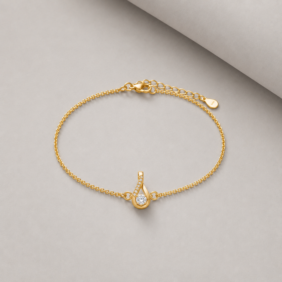 Beautiful bracelets in different colors like silver, gold, rose gold and more!