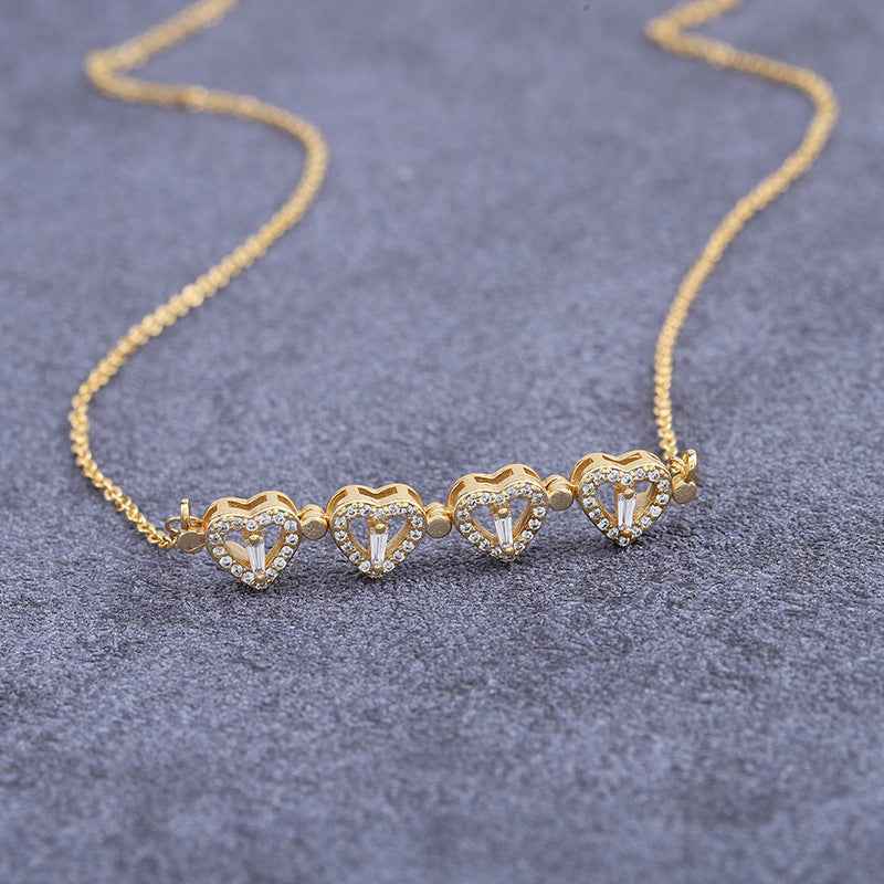 Serena Clover Necklace - Elegance Meets Nature-Inspired Design