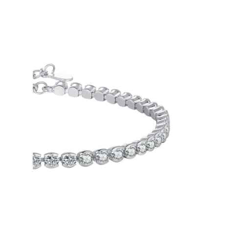 Close-up of tennis bracelet stones reflecting light beautifully